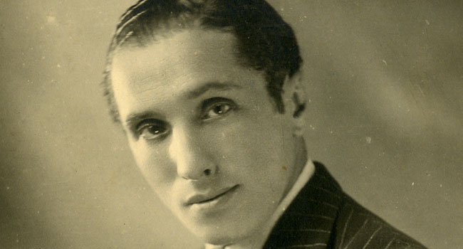 Retrato de Sacha Goudine de joven. 1917 ca. Archivo
                              MAE-Institut del Teatre