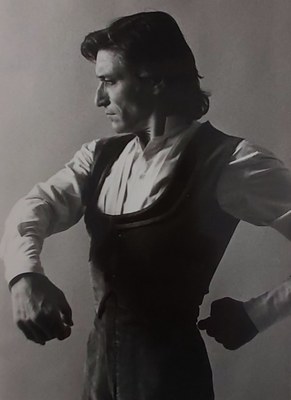 Primer plano de Antonio Gades en "Suite de flamenco" Autor: José Lamarca